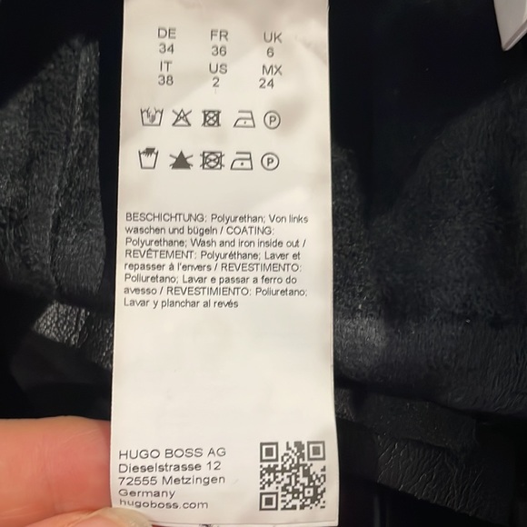 Hugo Boss faux leather pants. Black size 2 - Picture 7 of 8